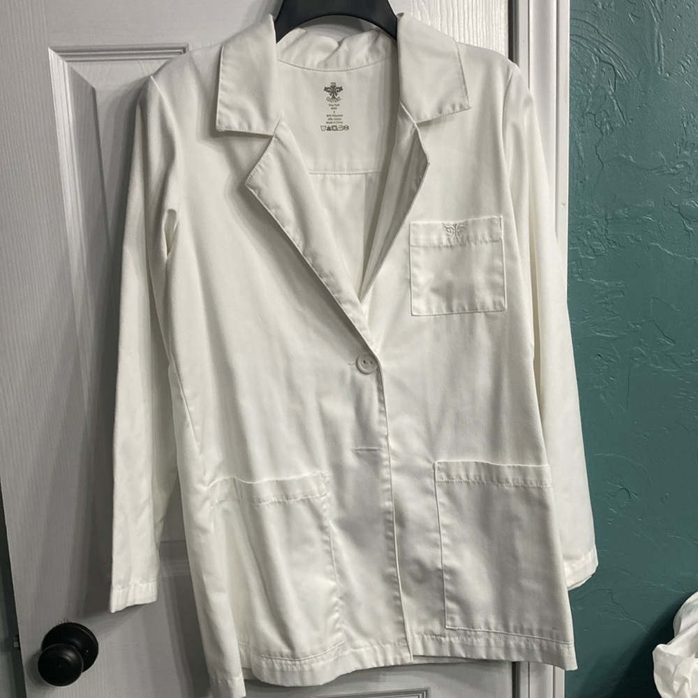 Med Couture Women's White Lab Coat